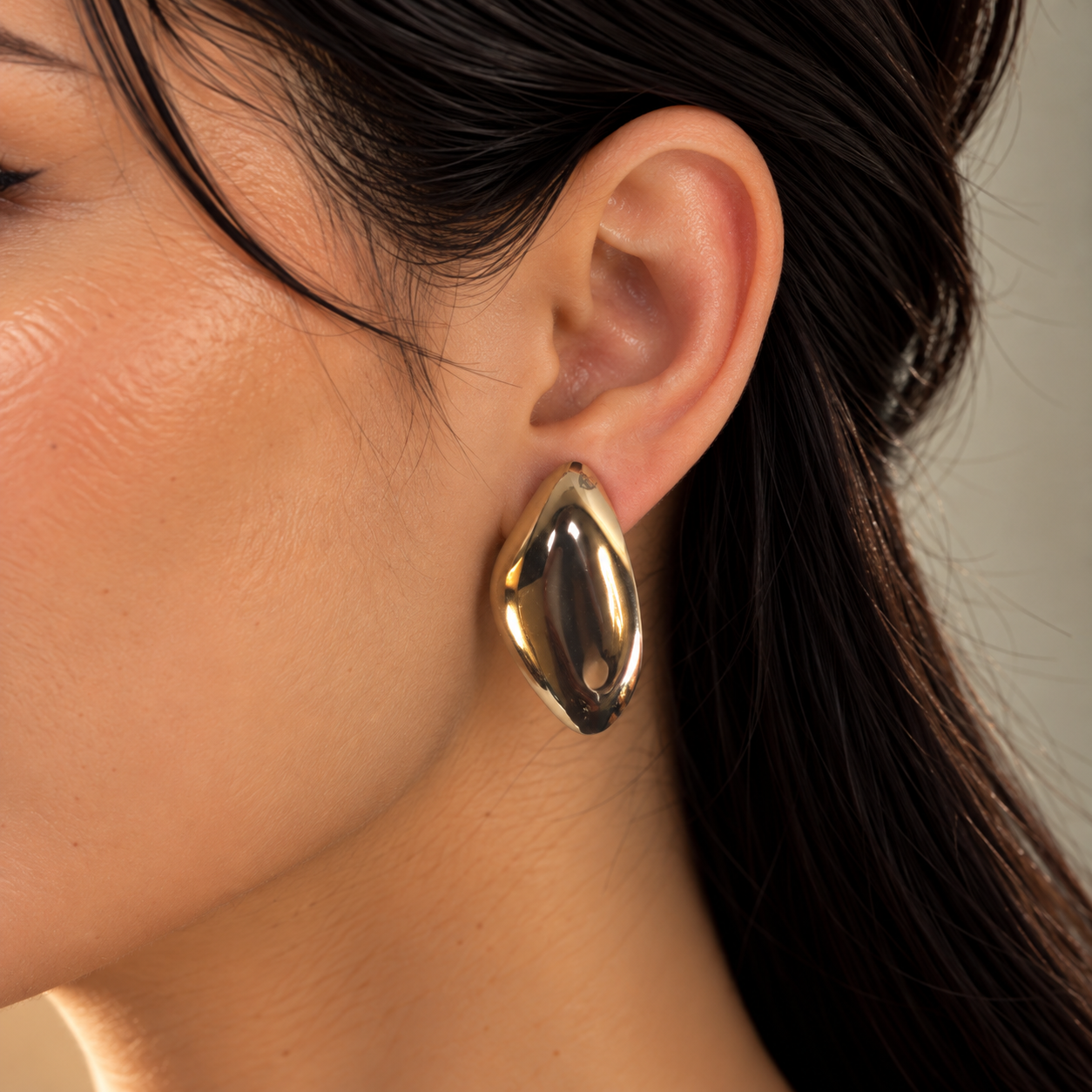 Liquid Pebble Studs - Image 3