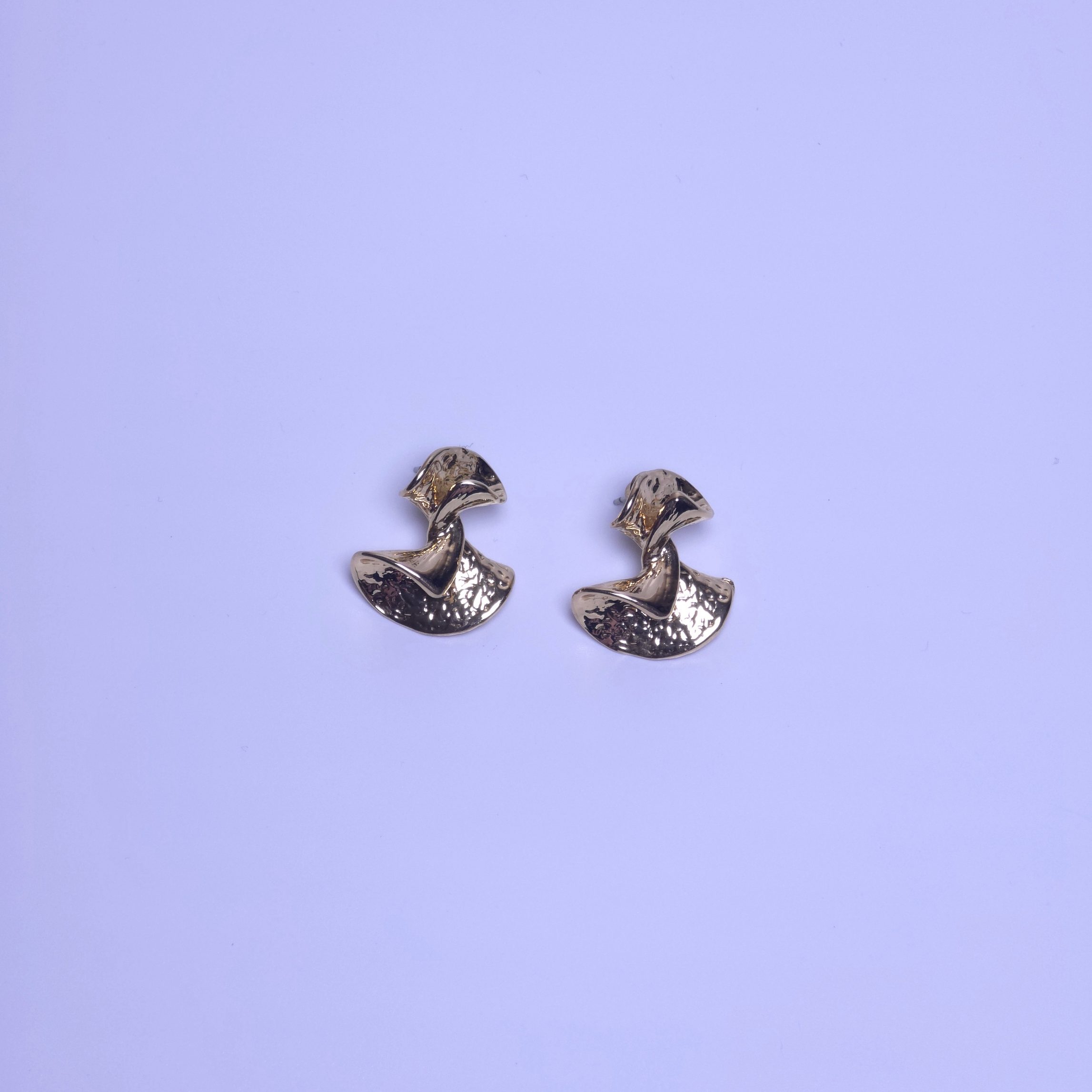 Ruffle Rebel Studs